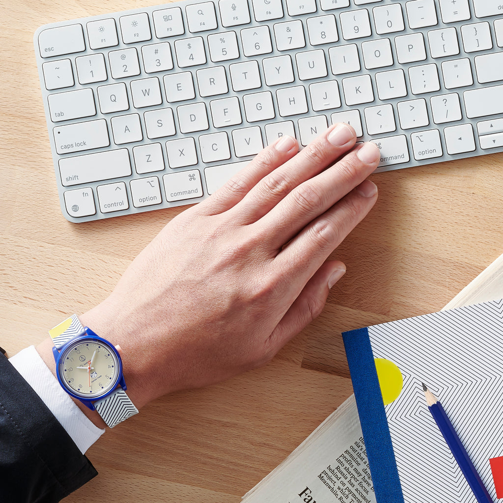 PAPIER TIGRE Collaboration watch LE BLEU【M】 – Q&Q SmileSolar