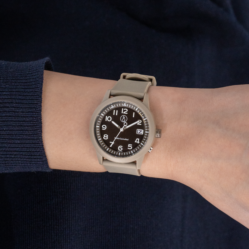 ソーラーメイト電波 カーキ – Q&Q SmileSolar ONLINE STORE