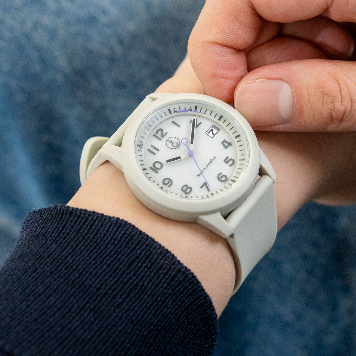 Color_Gray – Q&Q SmileSolar ONLINE STORE