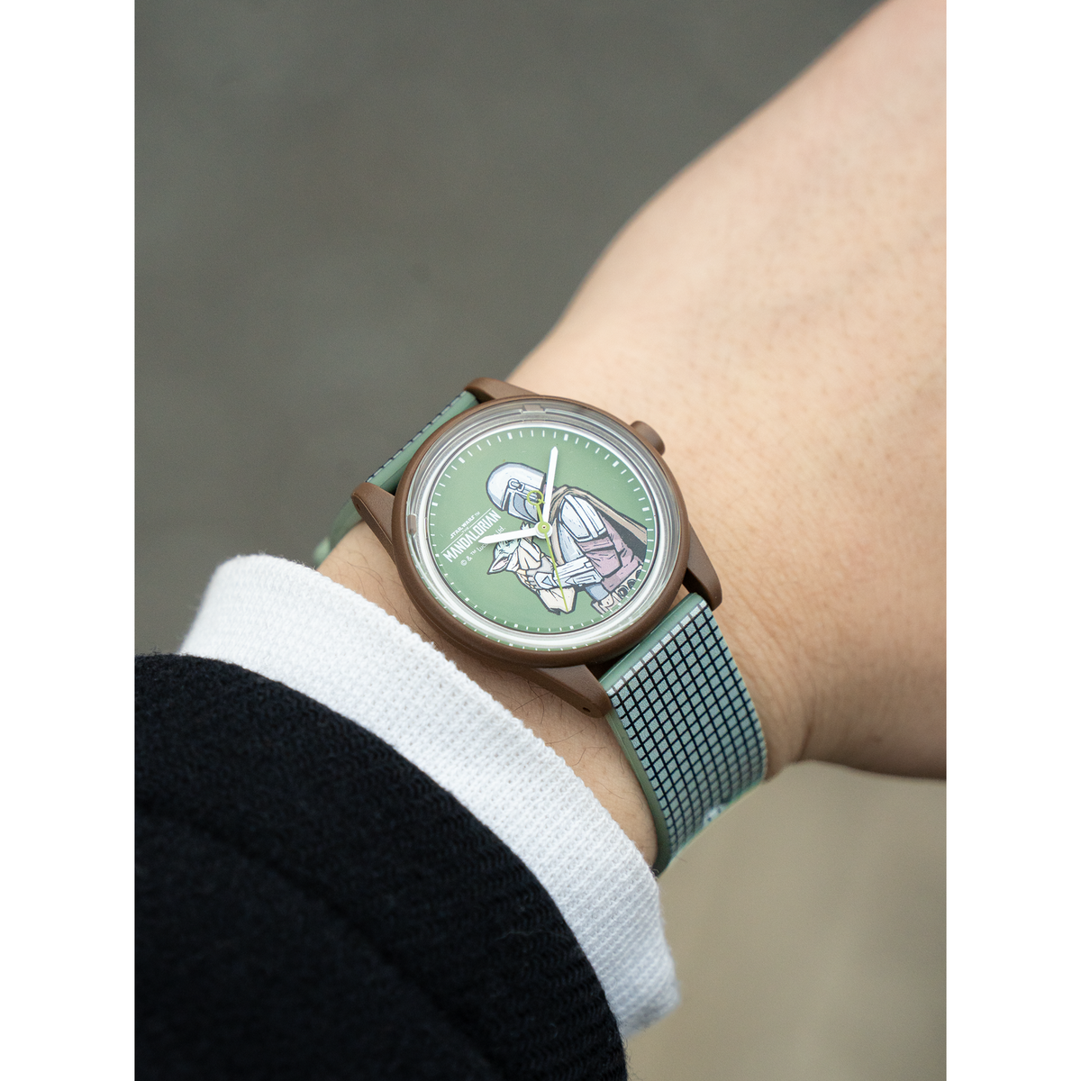 Color_Khaki – Q&Q SmileSolar ONLINE STORE