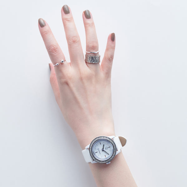 Series 008 Pearl White