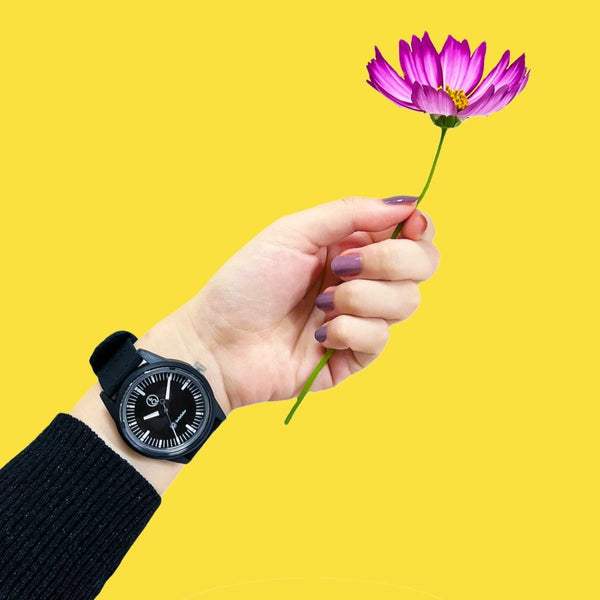 Series 003 Black [L]